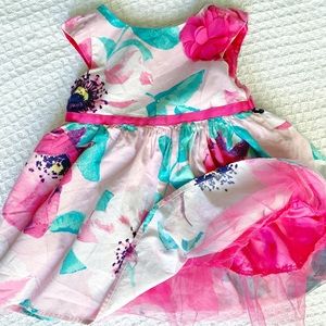 Girls party dress 💕